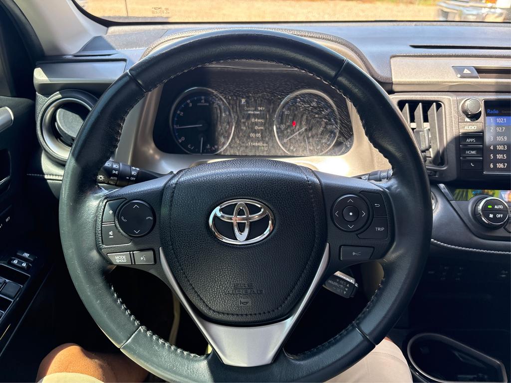 2018 Toyota RAV4 - $22,995