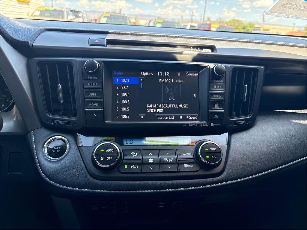 2018 Toyota RAV4 - $22,995