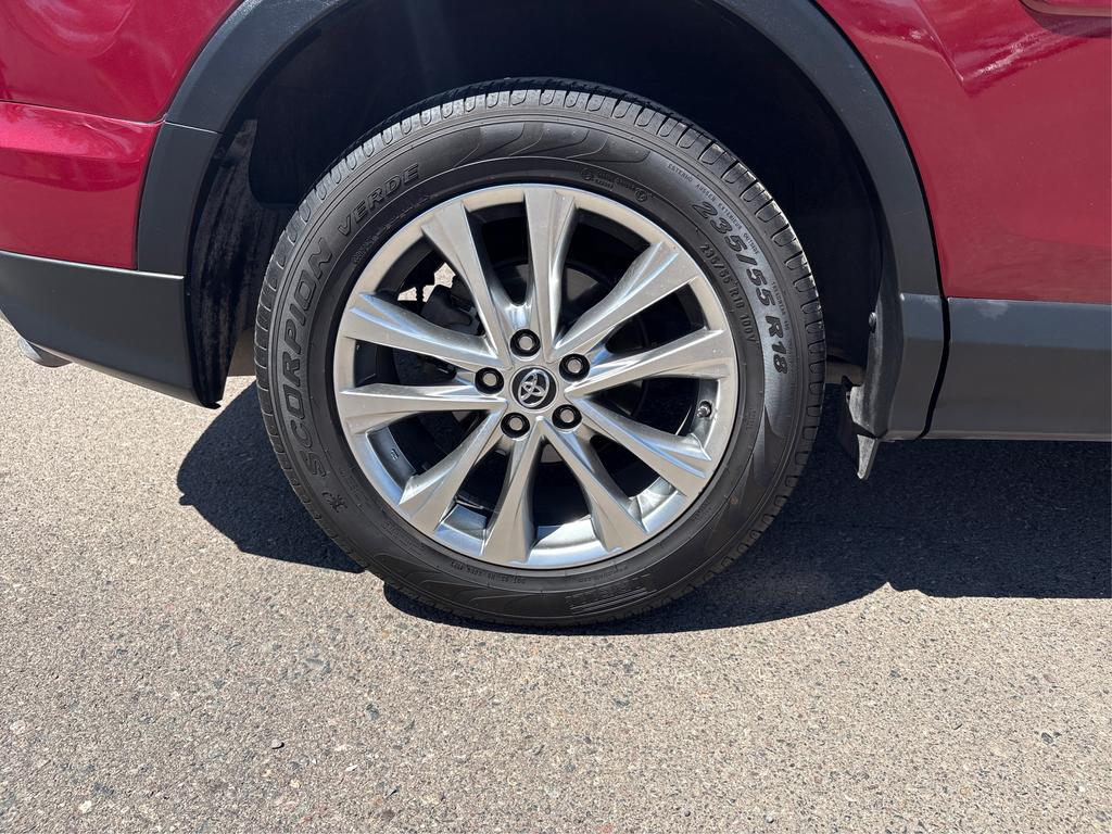 2018 Toyota RAV4 - $22,995