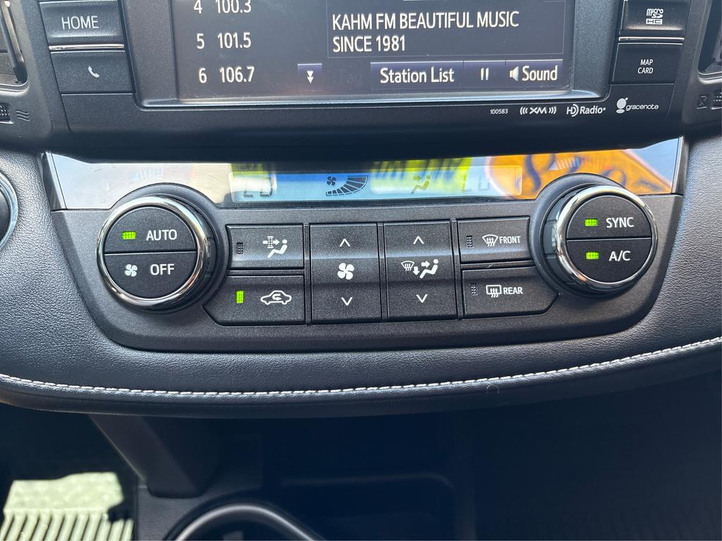 2018 Toyota RAV4 - $22,995