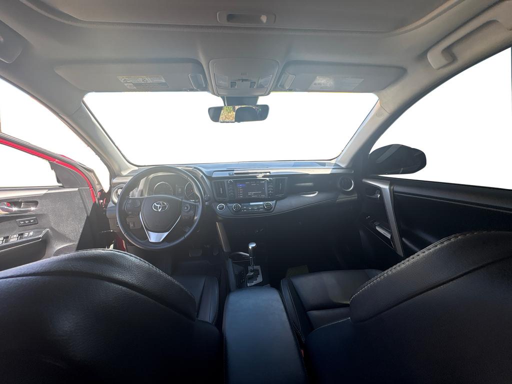 2018 Toyota RAV4 - $22,995