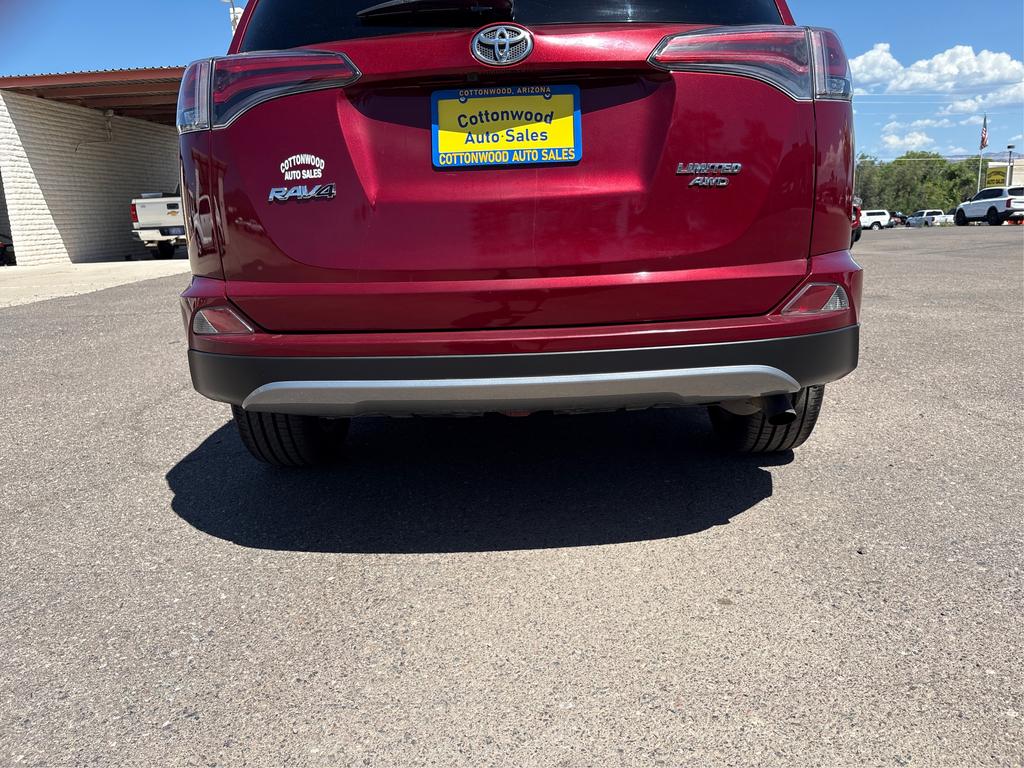 2018 Toyota RAV4 - $22,995
