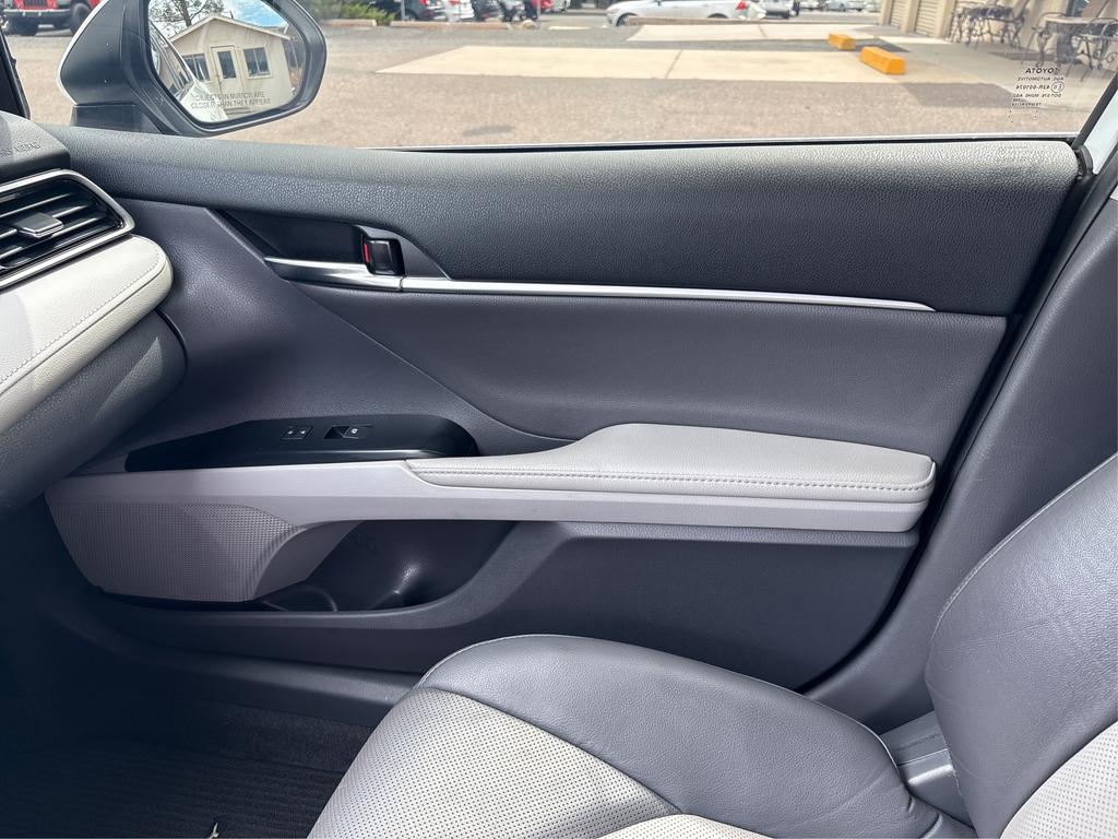 2020 Toyota Camry - $24,995