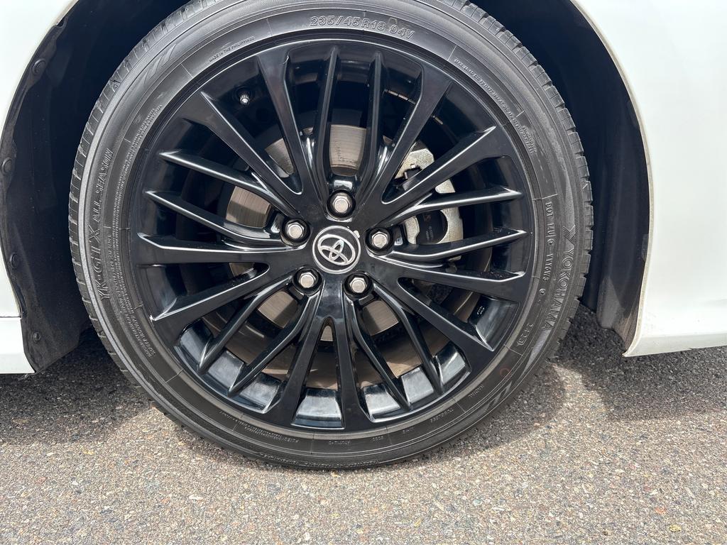 2020 Toyota Camry - $24,995