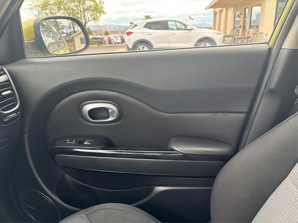 2017 Kia Soul - $11,995