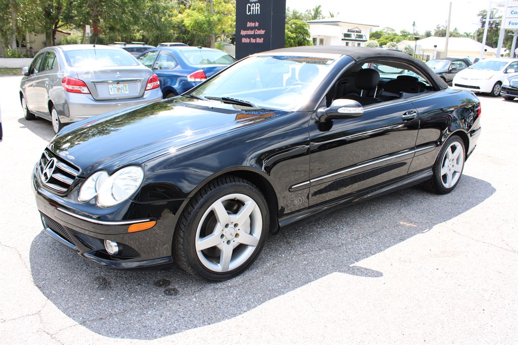 2006 Mercedes-Benz CLK-Class - $8,900