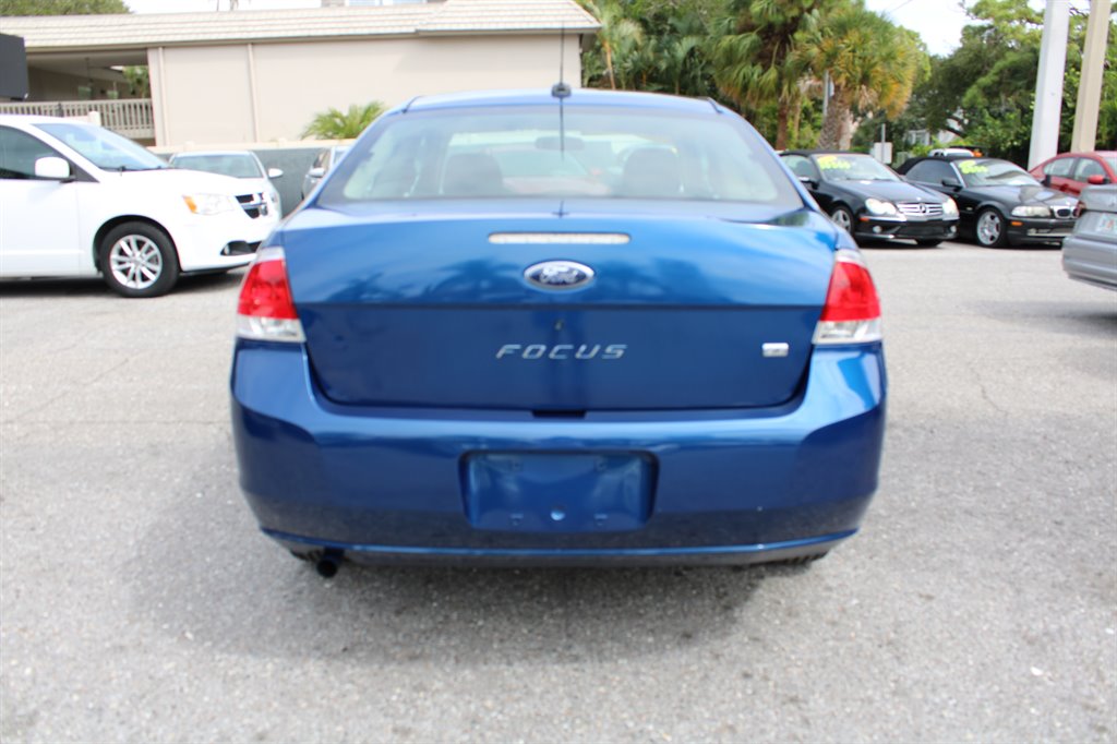 2008 Ford Focus SE photo