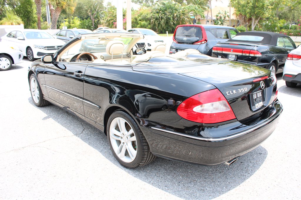 2006 Mercedes-Benz CLK Class - $10,500