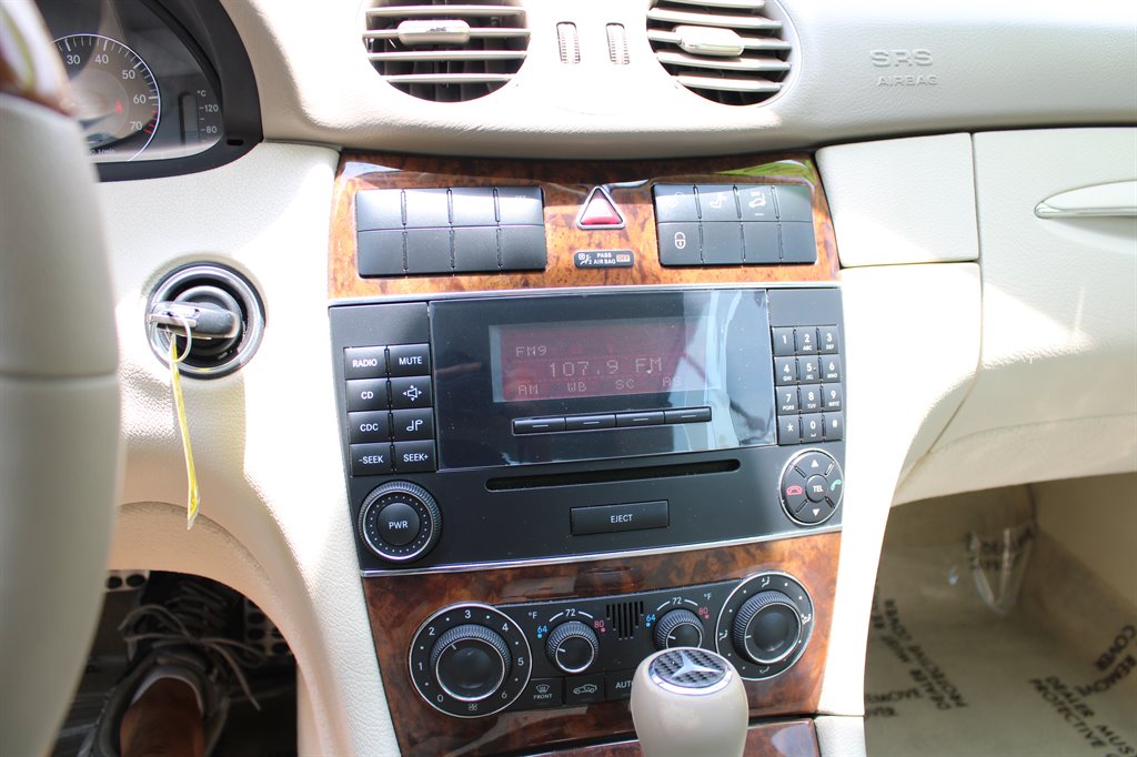 2006 Mercedes-Benz CLK Class - $10,500