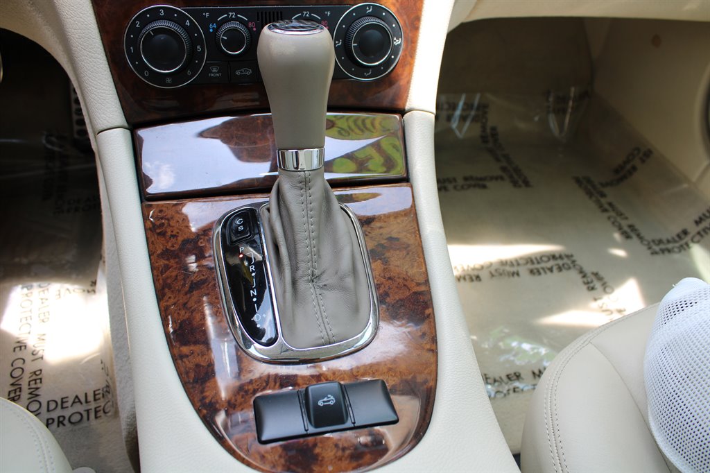 2006 Mercedes-Benz CLK Class - $10,500