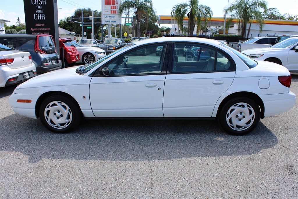 2001 Saturn Sl2 - $5,400