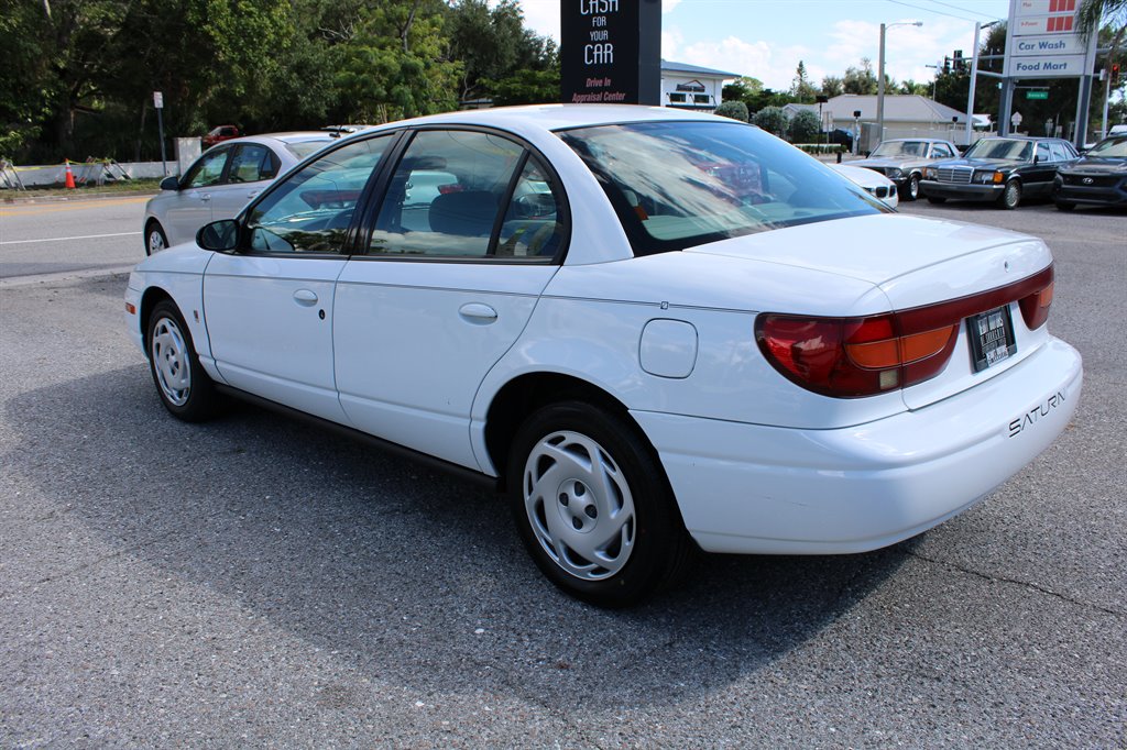 2001 Saturn Sl2 - $5,400