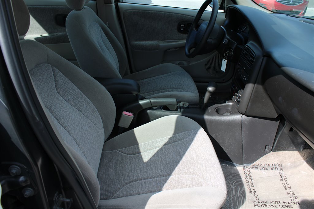 2001 Saturn Sl2 - $5,400