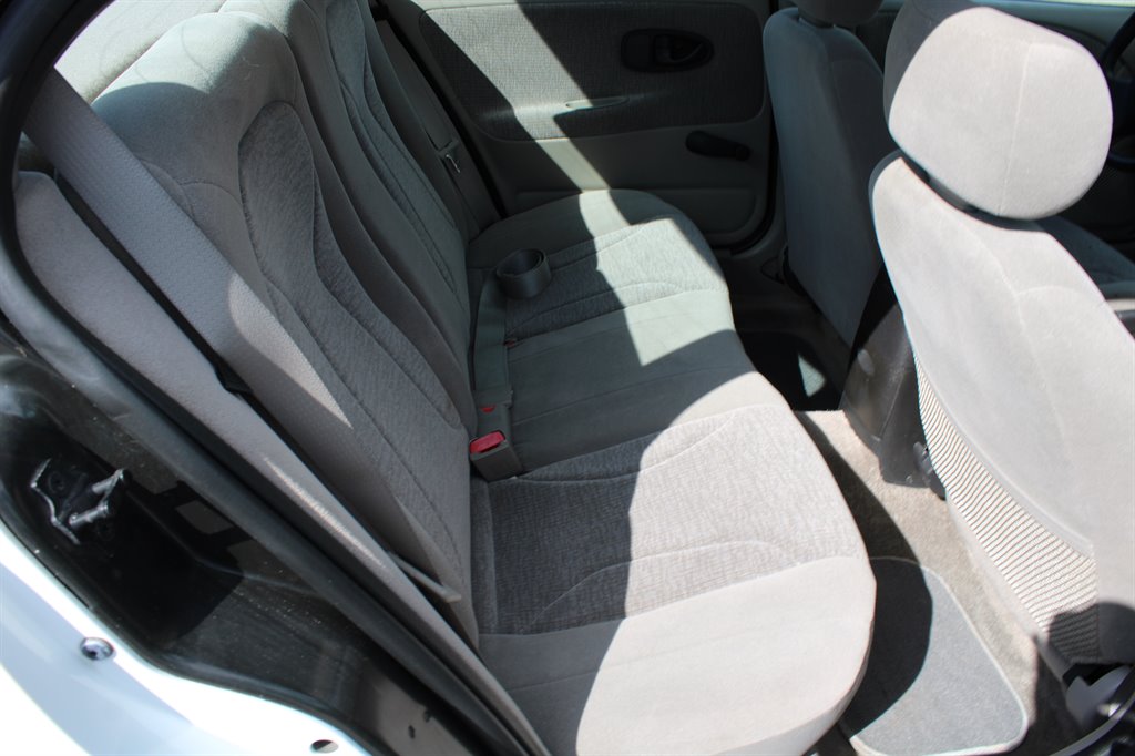 2001 Saturn Sl2 - $5,400