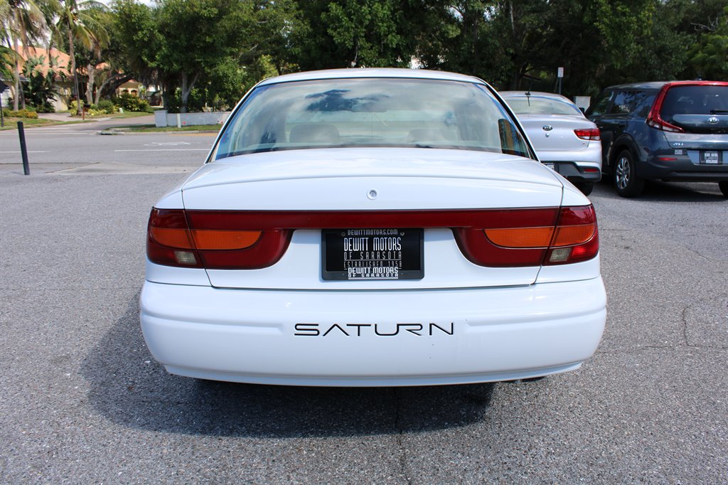 2001 Saturn Sl2 - $5,400