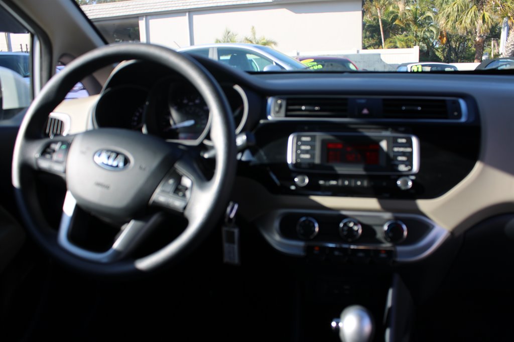 2017 Kia Rio LX photo