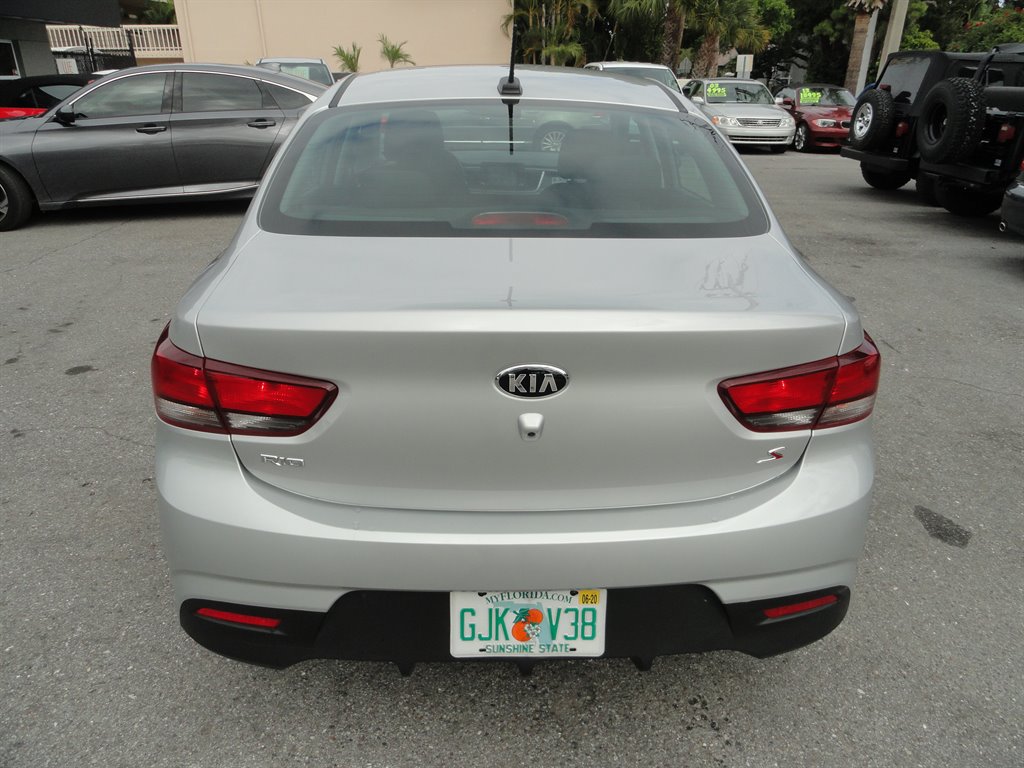 2019 KIA Rio Sedan - $13,500