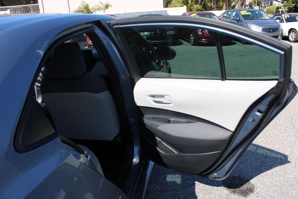 2020 Toyota Corolla - $17,500
