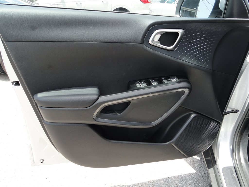 2020 Kia Soul - $13,500