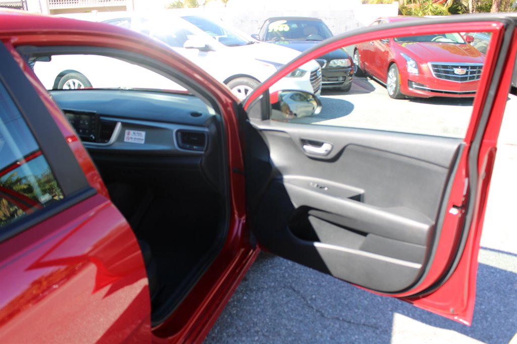 2020 Kia Rio s photo