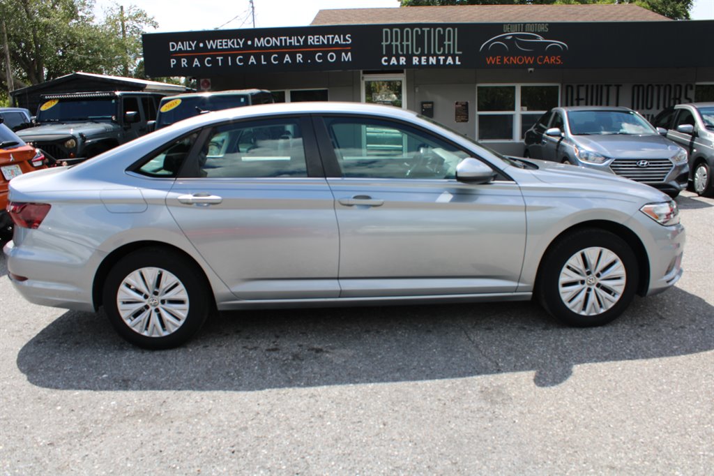 2020 Volkswagen Jetta - $17,500