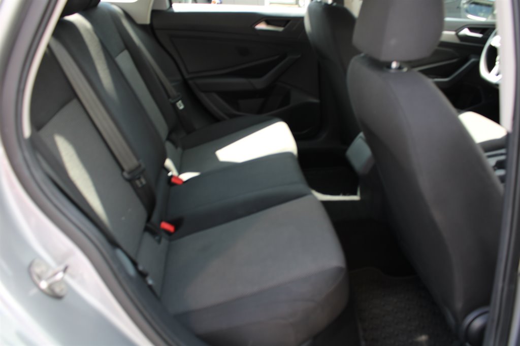 2020 Volkswagen Jetta - $17,500