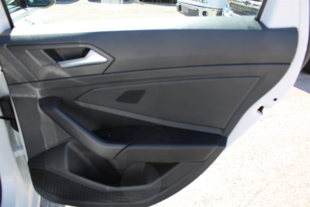 2023 Volkswagen Jetta - $21,700