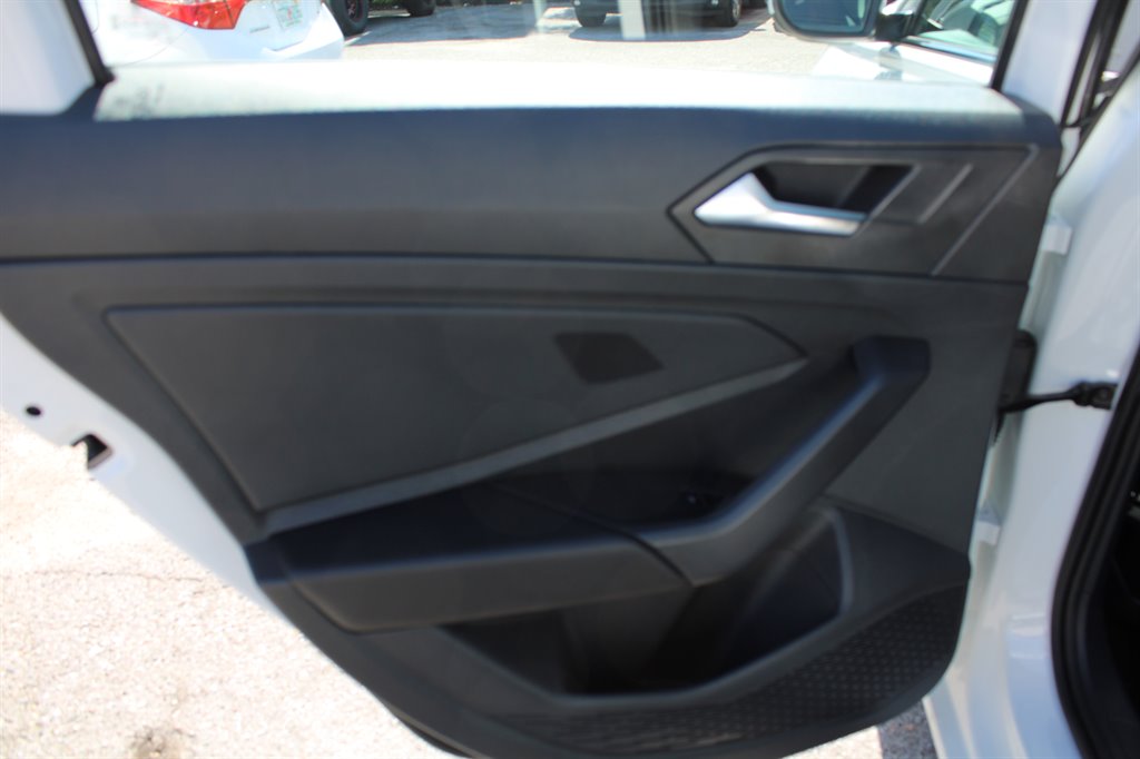 2023 Volkswagen Jetta - $21,700