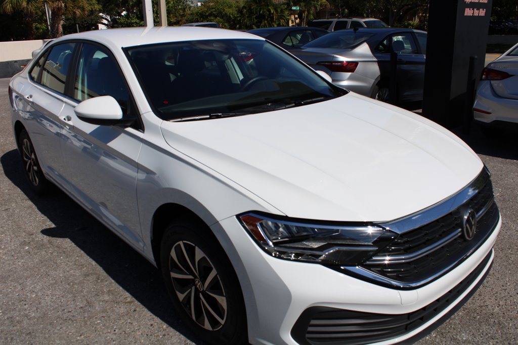 2023 Volkswagen Jetta - $21,700