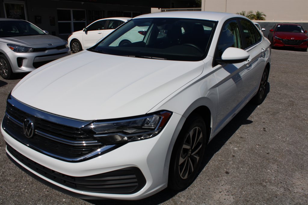 2023 Volkswagen Jetta - $21,700