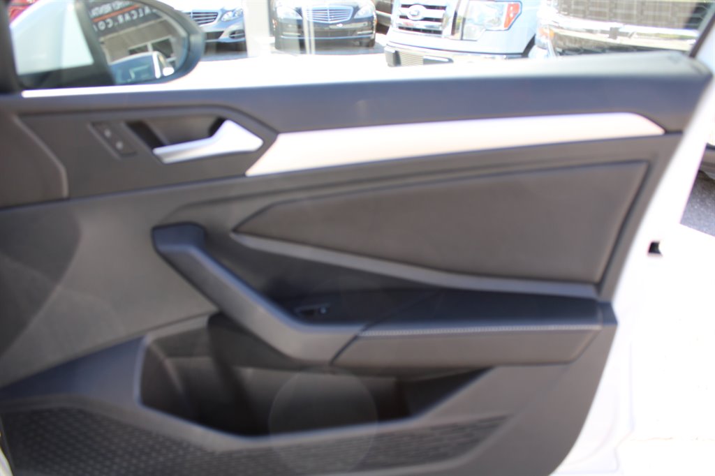 2023 Volkswagen Jetta - $21,700