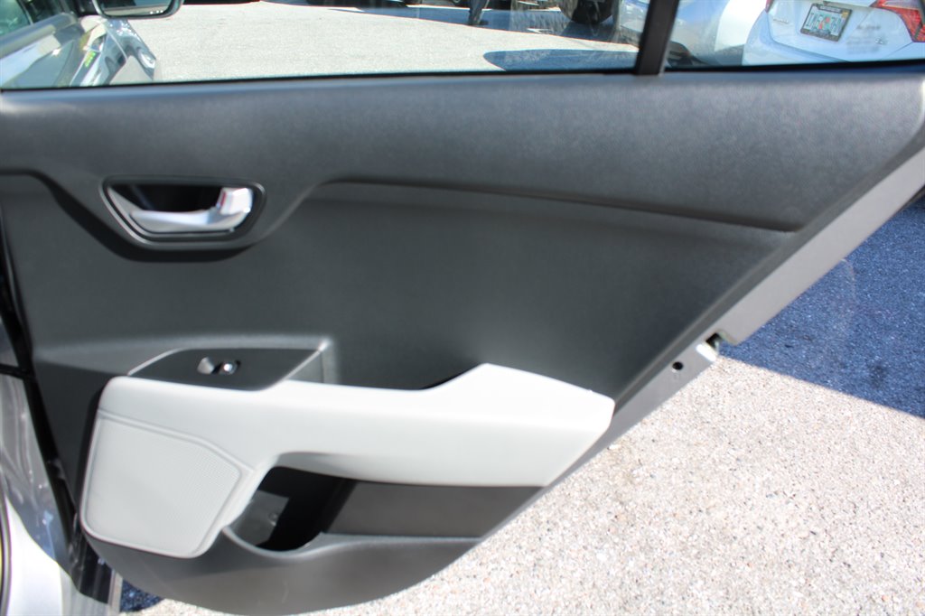 2023 Kia Rio s photo