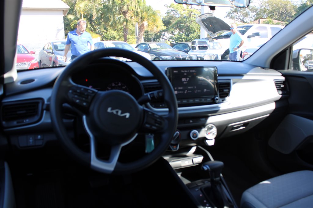 2023 Kia Rio - $19,500