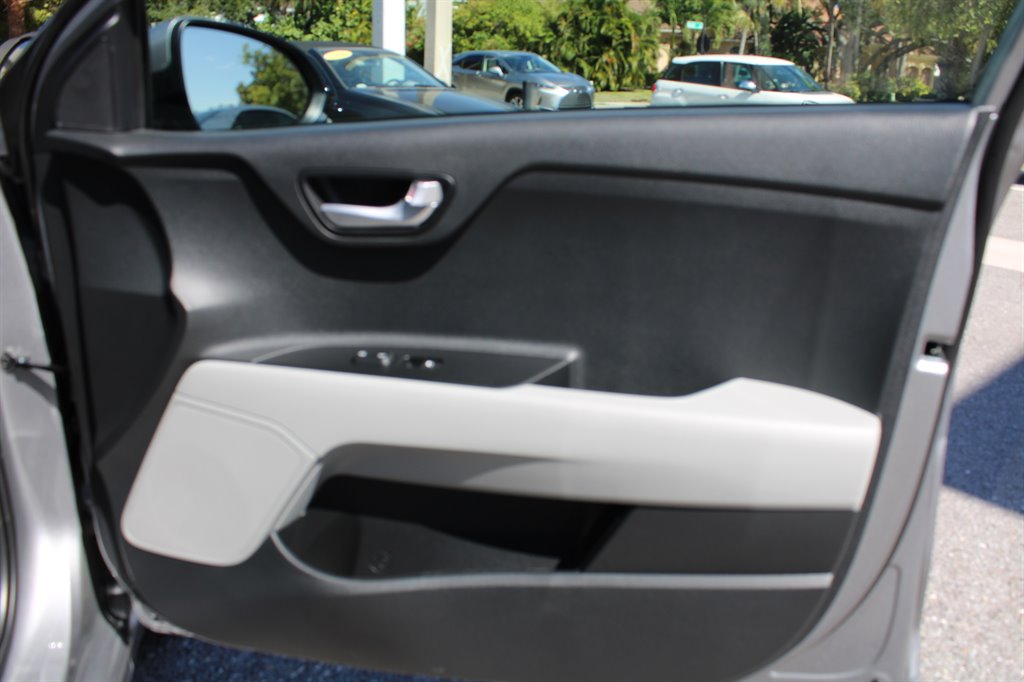 2023 Kia Rio - $19,500