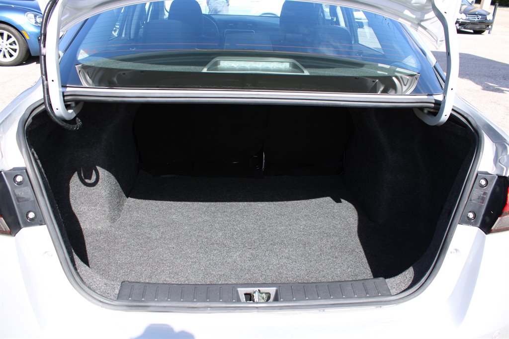 2022 Nissan Versa - $19,500