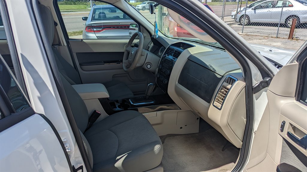 2011 MAZDA Tribute - $7,495