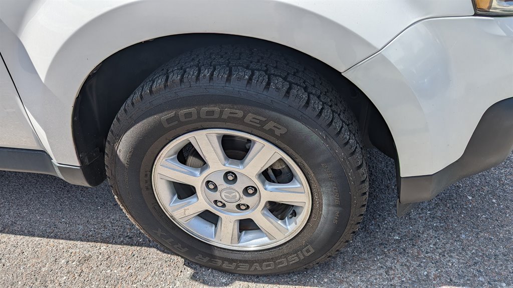 2011 MAZDA Tribute - $7,495