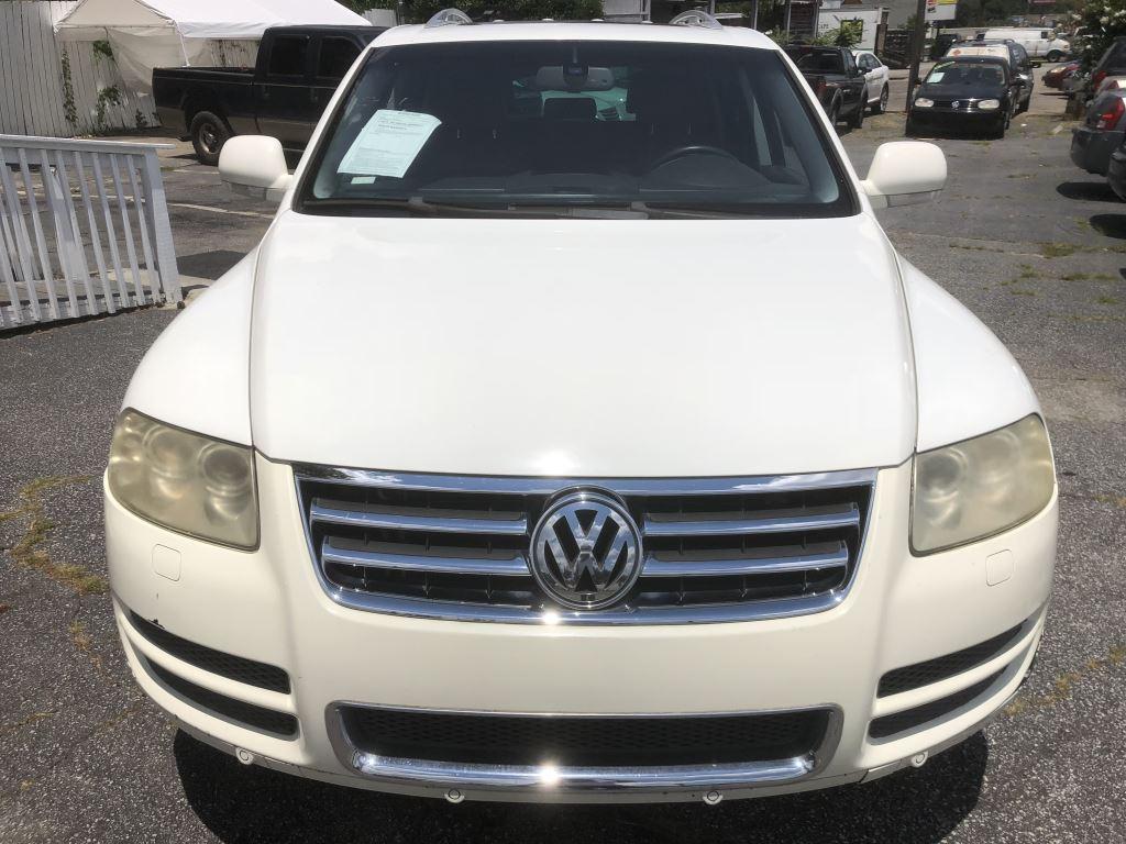 2005 Volkswagen Touareg V8 photo