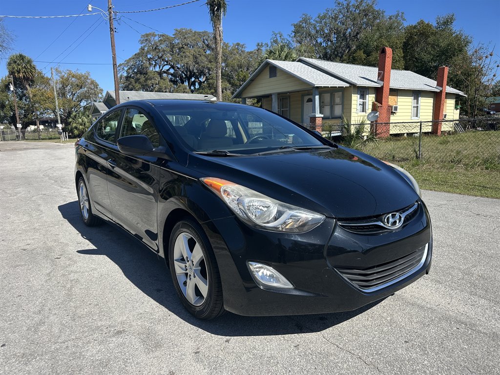2012 Hyundai Elantra GLS photo