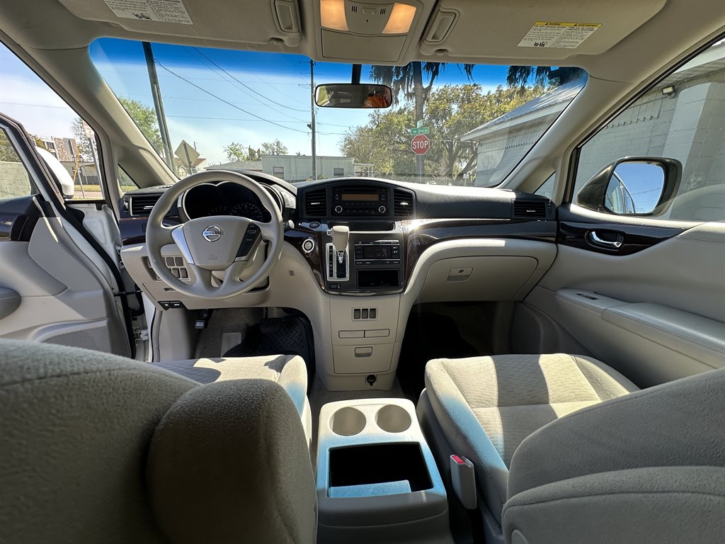 2016 Nissan Quest S photo