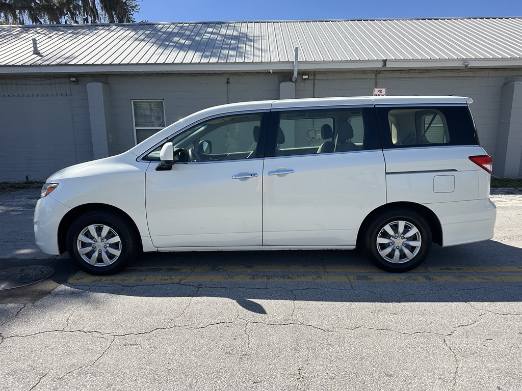 2016 Nissan Quest S photo