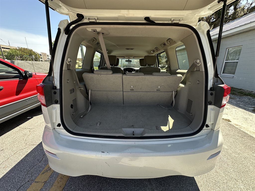 2016 Nissan Quest S photo