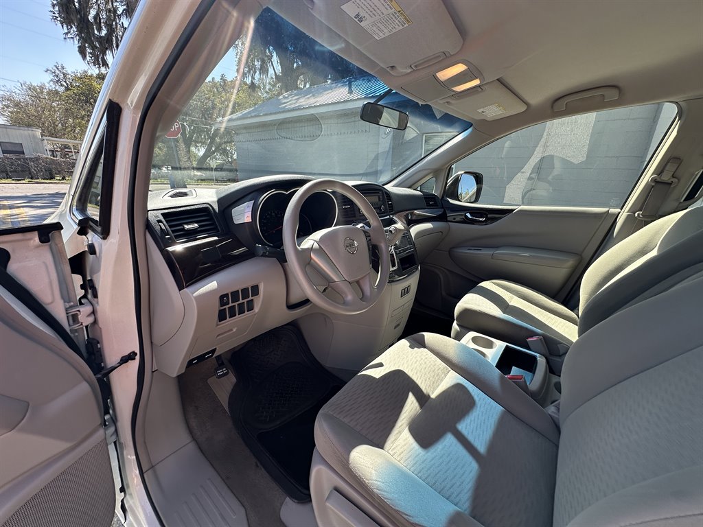 2016 Nissan Quest S photo