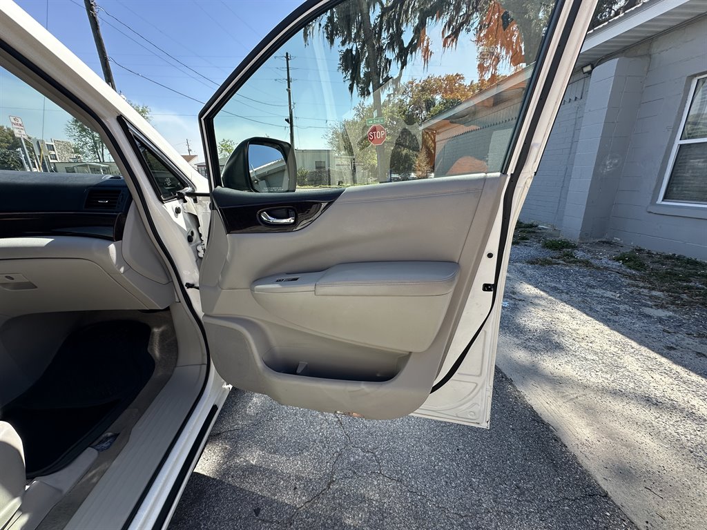2016 Nissan Quest S photo