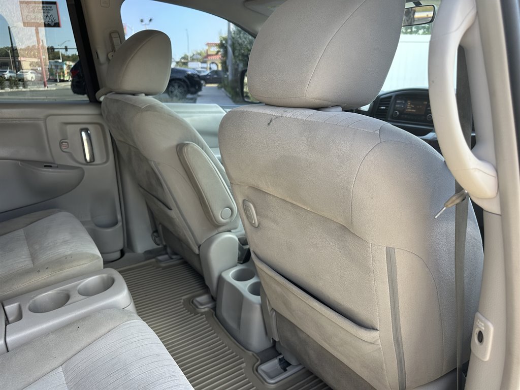 2014 Nissan Quest 3.5 S photo