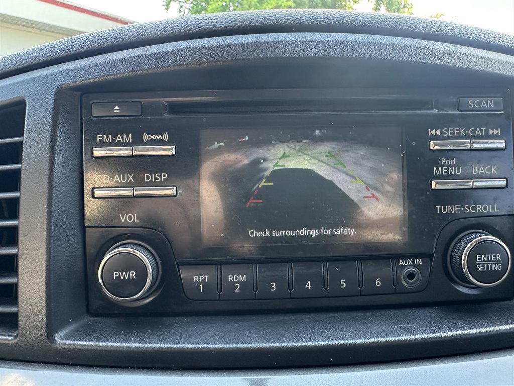 2014 Nissan Quest 3.5 S photo