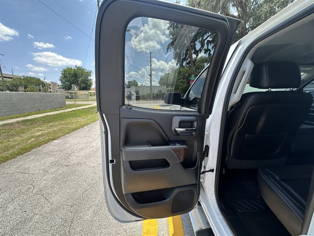 2015 GMC Sierra 1500 SLE photo