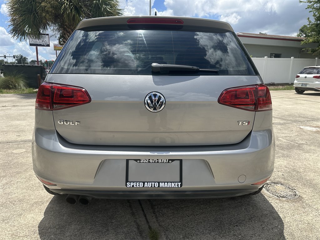 2015 Volkswagen Golf - $10,600