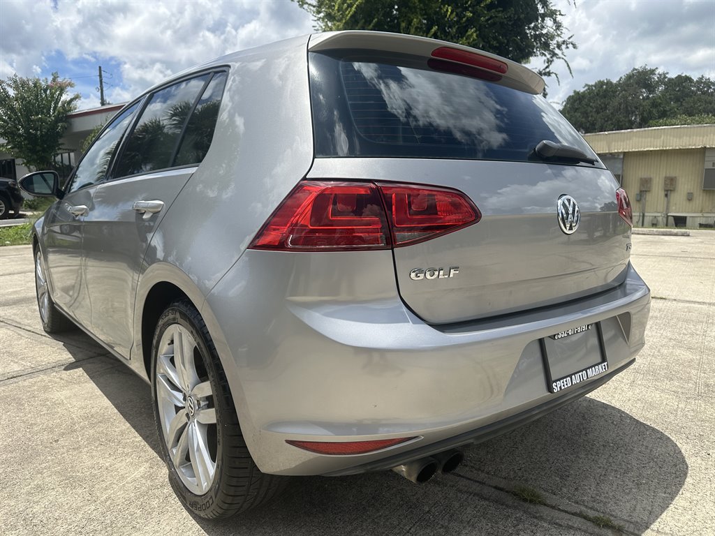 2015 Volkswagen Golf - $10,600