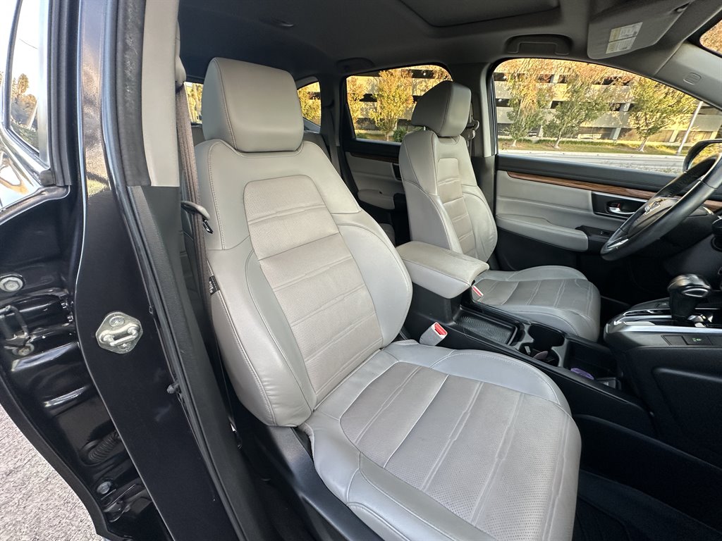 2017 Honda CR-V - $17,995